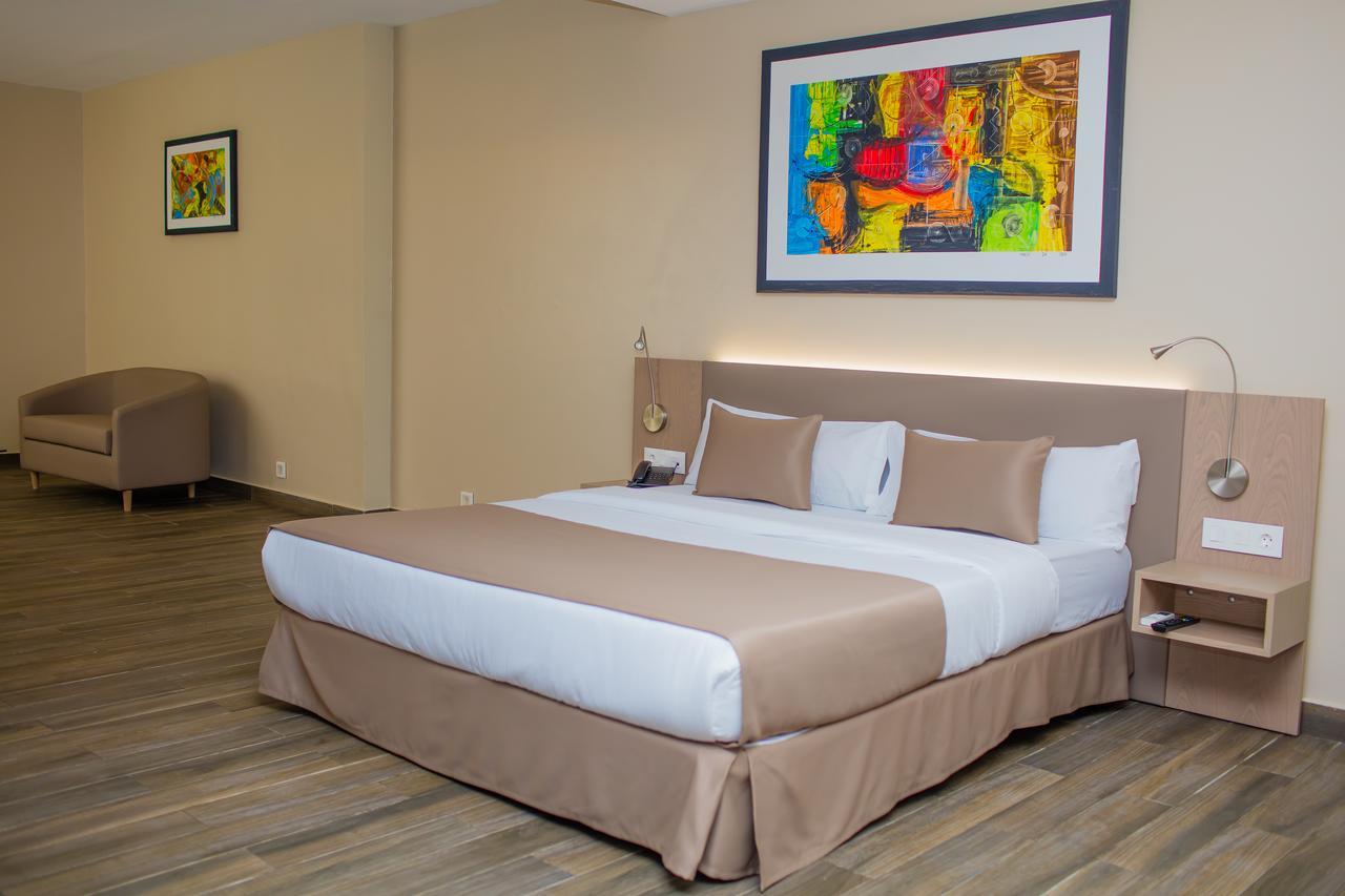 ליברוויל Fly Hotel מראה חיצוני תמונה